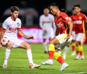 张成林首秀难止广州队7轮不胜 间歇期考验郑智